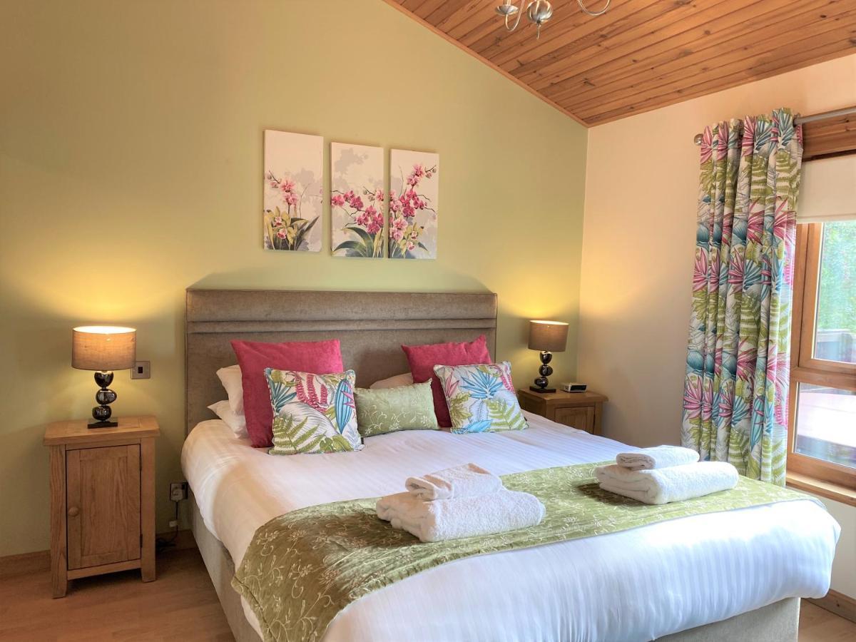 Douglas Fir Lodge With Hot Tub クーパー エクステリア 写真
