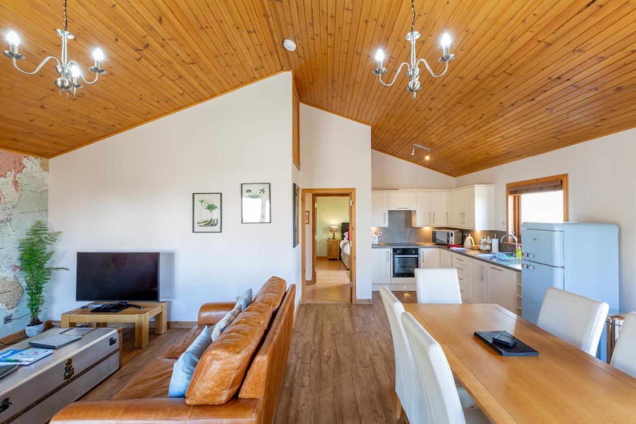 Douglas Fir Lodge With Hot Tub クーパー エクステリア 写真
